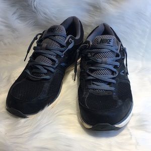 Nike Dual Fusion shoes